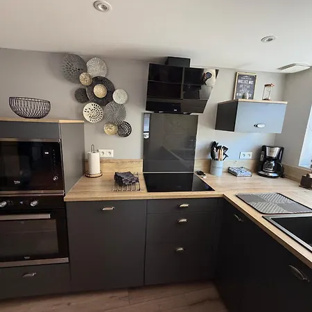 Feriehus Bois Flotte, Maison De Tres Confortable Et Cosy, 2 Chambres, 1 Sdb, 5 Mn A Pied De La Mer, Tous Commerces Proche Omaha Et Bayeux Parking Gratuit *