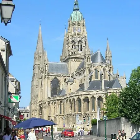 بيت للعطل Bois Flotte, Maison De Tres Confortable Et Cosy, 2 Chambres, 1 Sdb, 5 Mn A Pied De La Mer, Tous Commerces Proche Omaha Et Bayeux Parking Gratuit