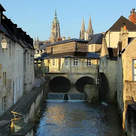 Bois Flotte, Maison De Tres Confortable Et Cosy, 2 Chambres, 1 Sdb, 5 Mn A Pied De La Mer, Tous Commerces Proche Omaha Et Bayeux Parking Gratuit بيت للعطل بورت-أون-بيسين-هوباين